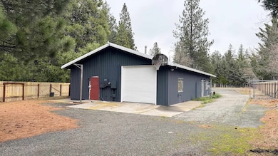 2831 State Highway 97, Weed, CA 96094 - photo 2