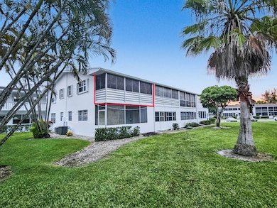 273 Windsor L, West Palm Beach, FL 33417 - photo 3