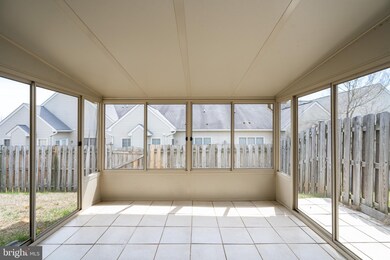 11213 Silversmith Ln, Fredericksburg, VA 22407 - photo 3