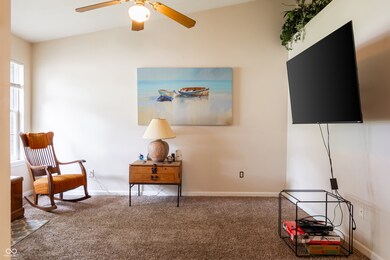 33 Grassyway Ct, Whiteland, IN 46184 - photo 4