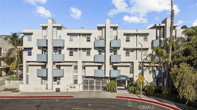 5350 White Oak Ave unit 113, Encino, CA 91316 - photo 2