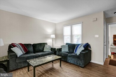 215 S 4th St, Womelsdorf, PA 19567 - photo 7