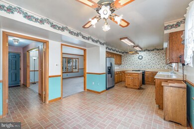 15122 Eastview Dr, Upperco, MD 21155 - photo 7