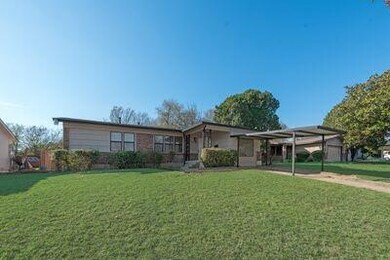 4119 Fortune Ln, Dallas, TX 75216 - photo 4