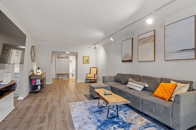 1420 Stonebridge Trail unit 1-3, Wheaton, IL 60189 - photo 5