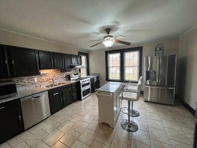 155 Plantation St unit 2, Worcester, MA 01604 - photo 3