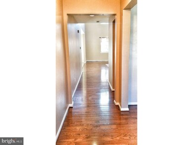 428 Huntingdon Dr, Williamstown, NJ 08094 - photo 3