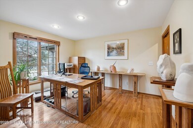 07-9136-Hummingbird-Ln-Grand-Ledge-MI-48