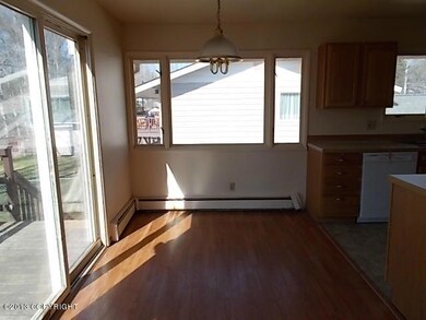 111-126038 Dining Room