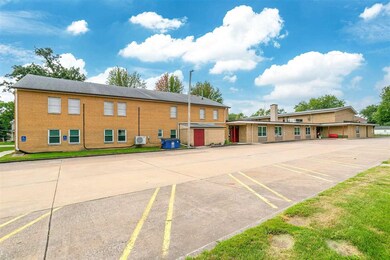 510 E 15th St, Davenport, IA 52803 - photo 5