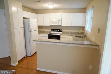 11713 Summerchase Cir unit 1713C, Reston, VA 20194 - photo 4