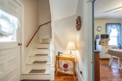 70 Trinity St, New Bedford, MA 02740 - photo 4