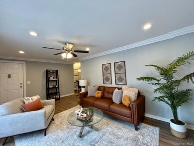 45 Golden Ave unit J09, Deer Park, NY 11729 - photo 5