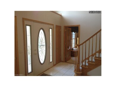 9592 Amberwood Ct, Broadview Heights, OH 44147 - photo 2