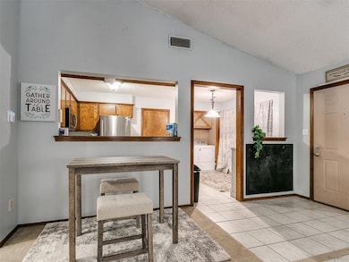 720 Peregrine Dr, Norman, OK 73072 - photo 6