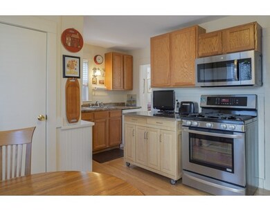 137 Aspen Rd, Swampscott, MA 01907 - photo 3