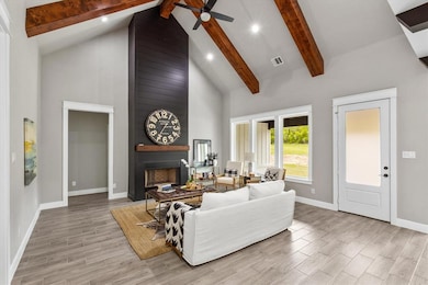 365 Post Oak Ln, Springtown, TX 76082 - photo 7