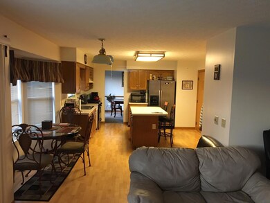 869 Falkirk Ct-2