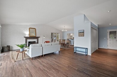 4855 Regents Walk, Excelsior, MN 55331 - photo 7