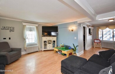 11 Pearl St, Adams, MA 01220 - photo 4