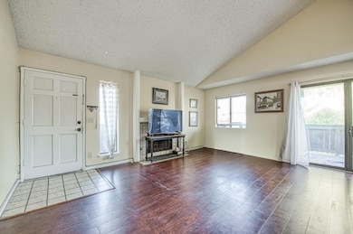 1151 S Chestnut Ave unit 237, Fresno, CA 93702 - photo 5