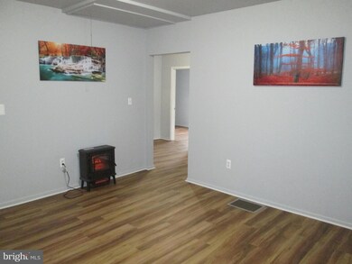 1208 Locust St, Enola, PA 17025 - photo 3