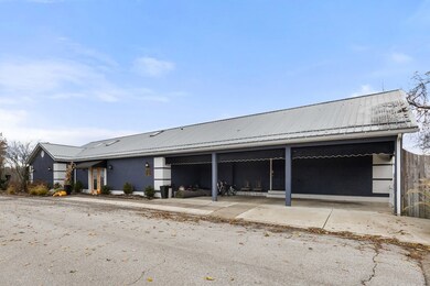 989 Grandview St, Wheeling, WV 26003 - photo 2