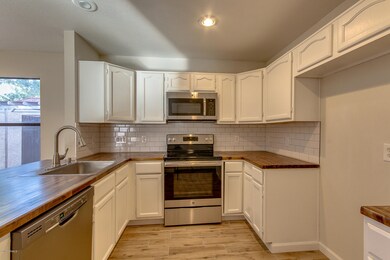 606 N Cobblestone St, Gilbert, AZ 85234 - photo 7