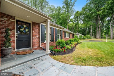 722 Woodcrest Rd, Wayne, PA 19087 - photo 2