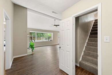 16414 Forest Bend Ave, Friendswood, TX 77546 - photo 4