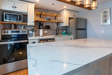 144 Main St unit 2, Stowe, VT 05672 - photo 4