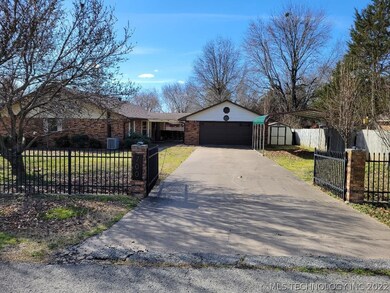 700 S 4th St, Eufaula, OK 74432 - photo 5