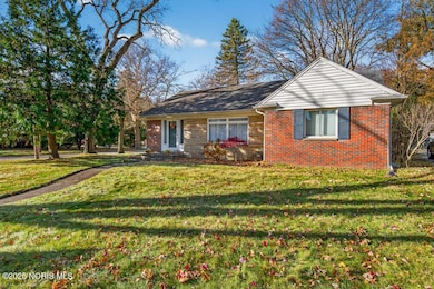 2503 Goddard Rd, Toledo, OH 43606 - photo 2