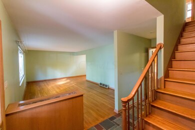 5404 Rockwood Rd, Columbus, OH 43229 - photo 2