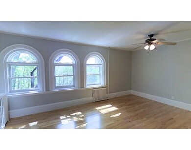 334 Tappan St unit 4, Brookline, MA 02445 - photo 4