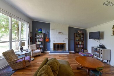 3905 Southmoor Ln, Wichita Falls, TX 76302 - photo 4