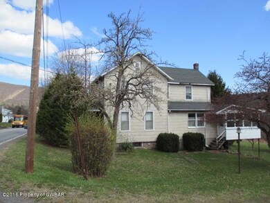 128 W Butler Dr, Drums, PA 18222 - photo 6