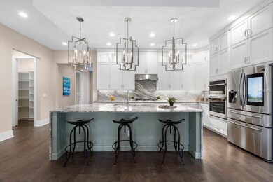 Kitchen Island - 1340 W. Harvard Street