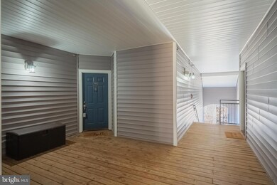 20419 Riverbend Square unit 302, Sterling, VA 20165 - photo 3