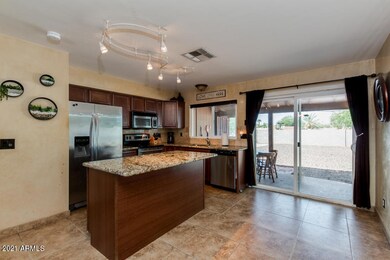 2482 E John Cabot Rd unit 3, Phoenix, AZ 85032 - photo 4