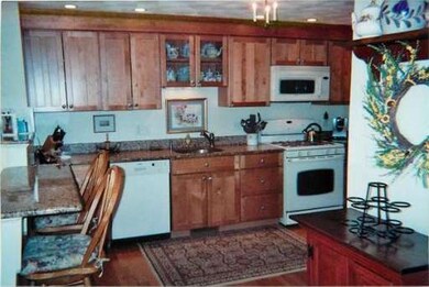 6 Lilac Ln, Haverhill, MA 01830 - photo 2