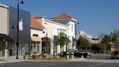 St.JohnsTowncenter