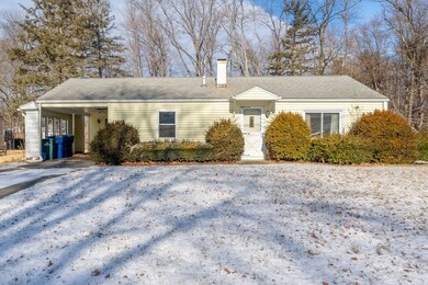 7 Keddy St, Easthampton, MA 01027 - photo 2