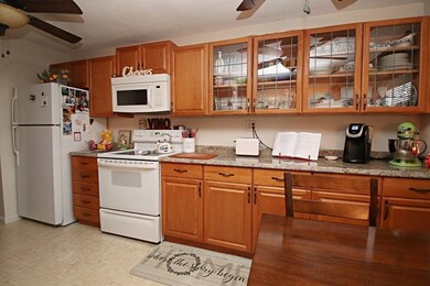 7 Austin Ct unit 7E, Saugus, MA 01906 - photo 4