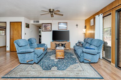011_Living Room