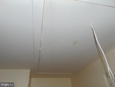 16 Berkshire Ln, Willingboro, NJ 08046 - photo 5