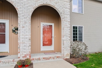 8 Marigold Cir, North Providence, RI 02904 - photo 2