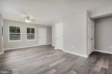 302 55th St NE, Washington, DC 20019 - photo 5