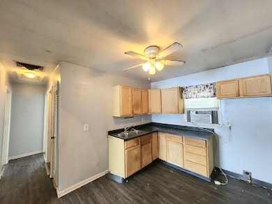 3326-28 Montrose Ave, Rockford, IL 61101 - photo 3