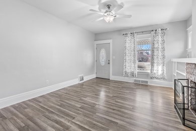 446 Seminary Ave, Aurora, IL 60505 - photo 3